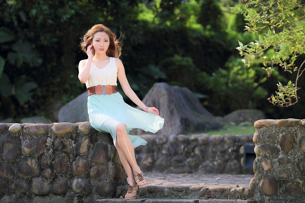 台湾E奶爆乳书法家赵芸写真图集 2