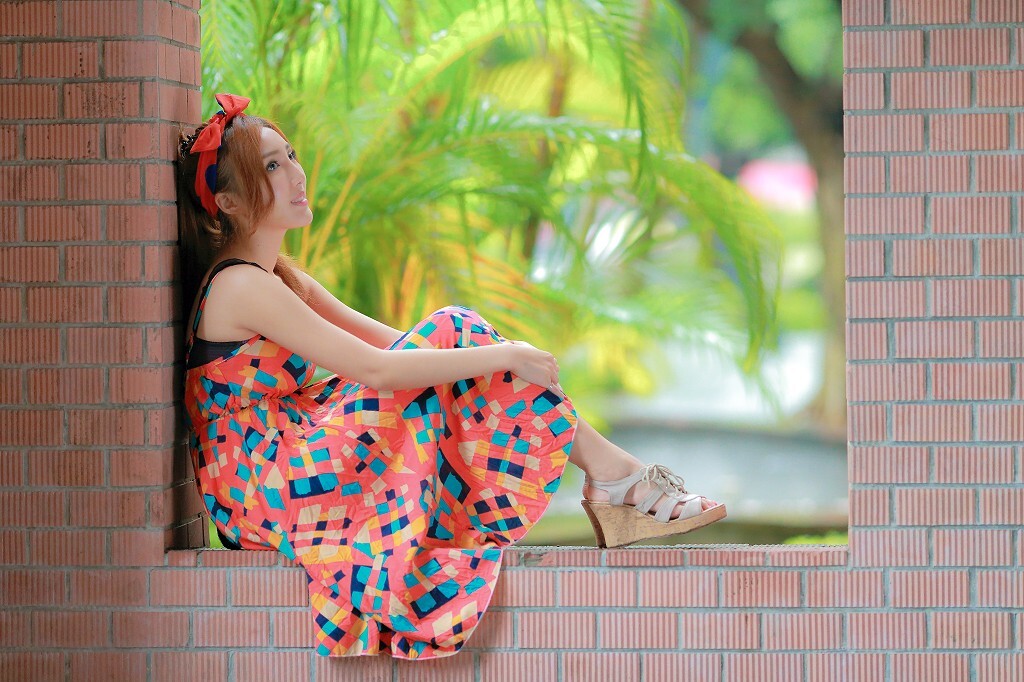 台湾E奶爆乳书法家赵芸写真图集 2