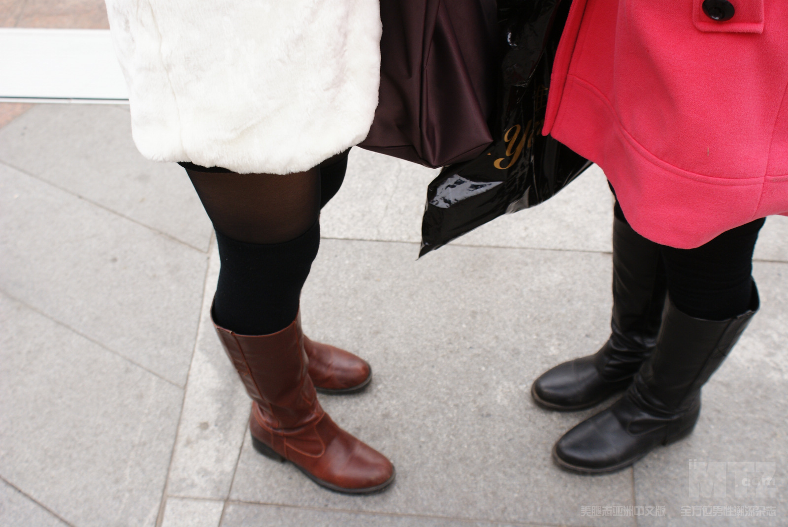 美腿志 第二套07辑-日本学生妹妍希