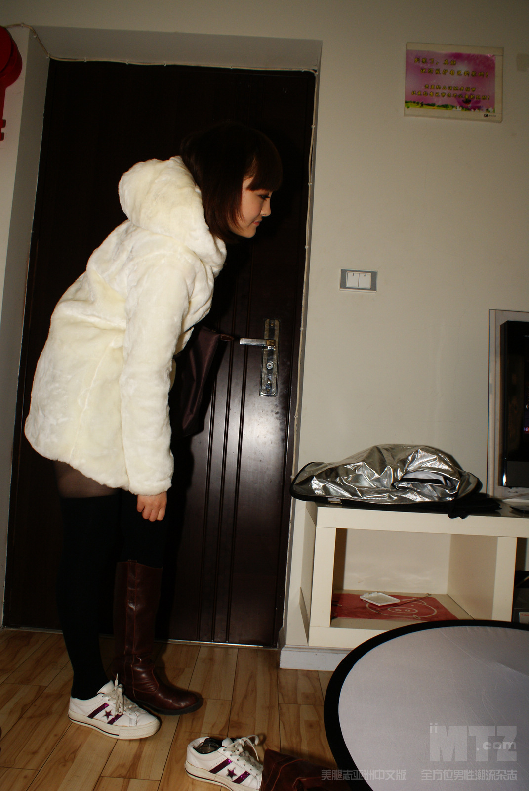 美腿志 第二套07辑-日本学生妹妍希