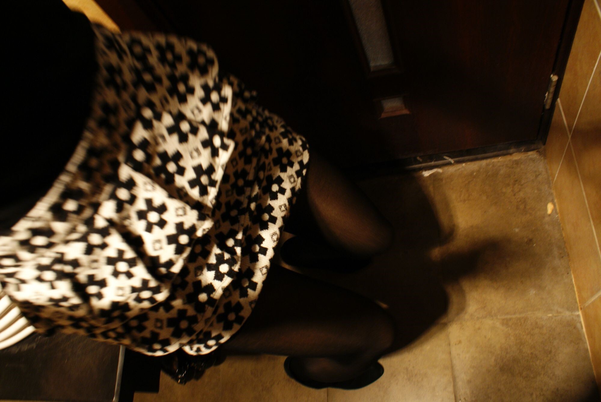 MTZ·美腿志 09辑：黑丝玉足OL媛媛