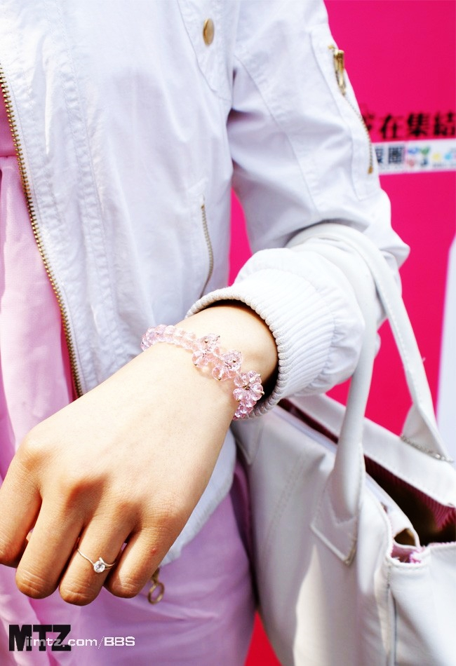 MTZ·美腿志 13辑：大学校场运动美女 1