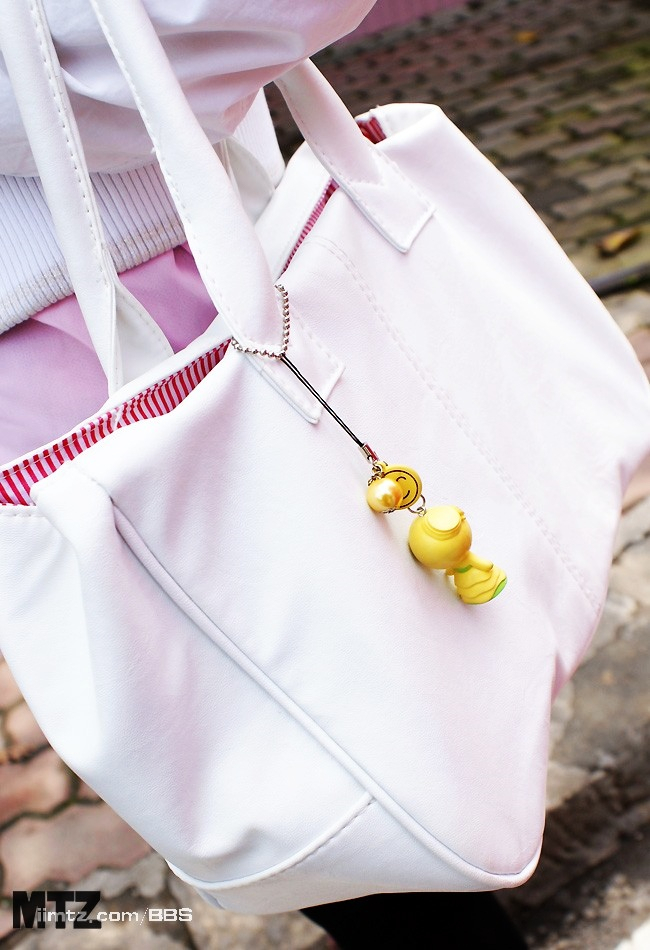 MTZ·美腿志 13辑：大学校场运动美女 1