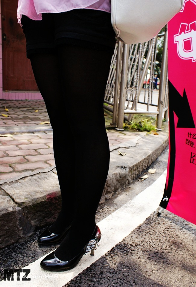 MTZ·美腿志 13辑：大学校场运动美女 1