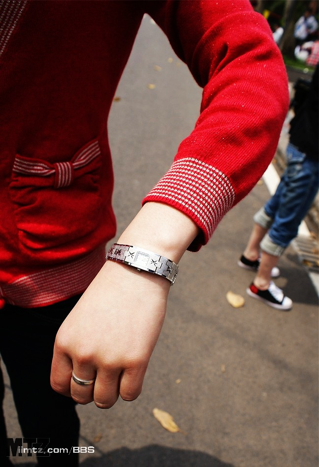 MTZ·美腿志 13辑：大学校场运动美女 1