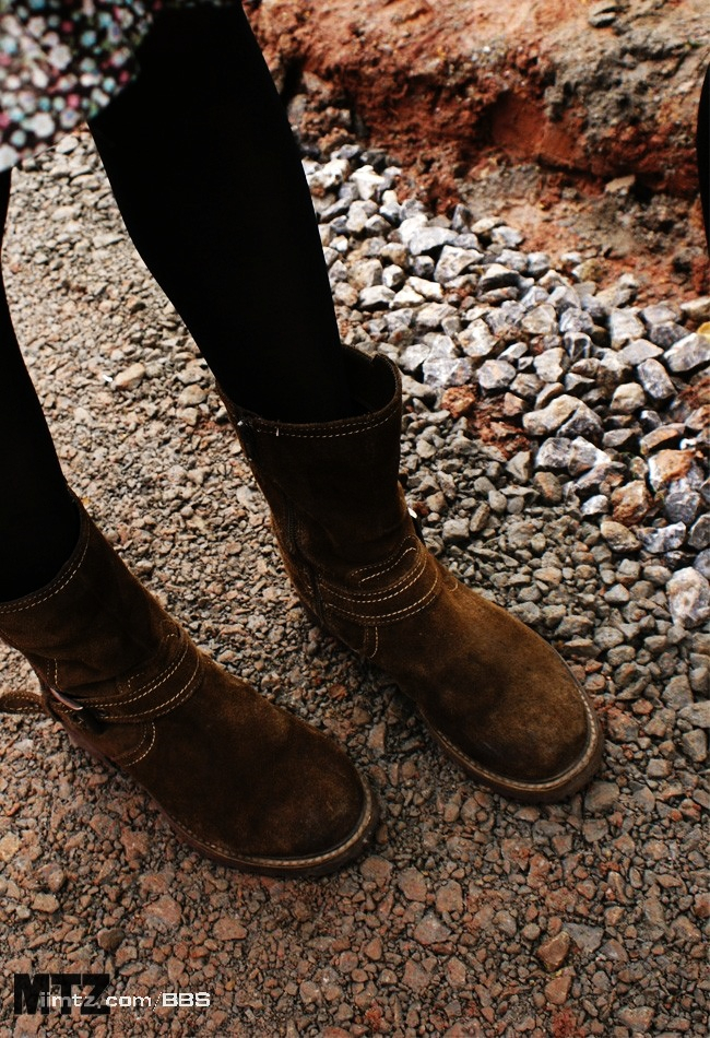 MTZ·美腿志 13辑：大学校场运动美女 1