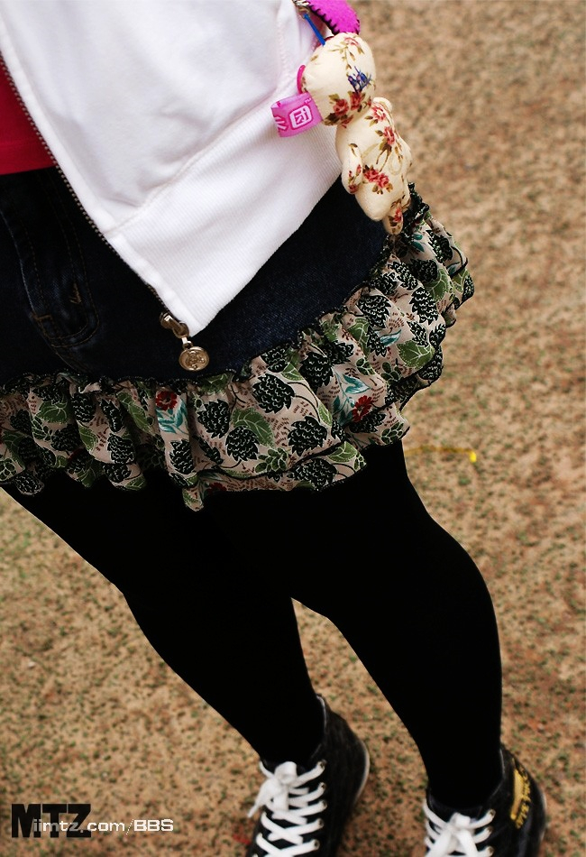 MTZ·美腿志 13辑：大学校场运动美女 1