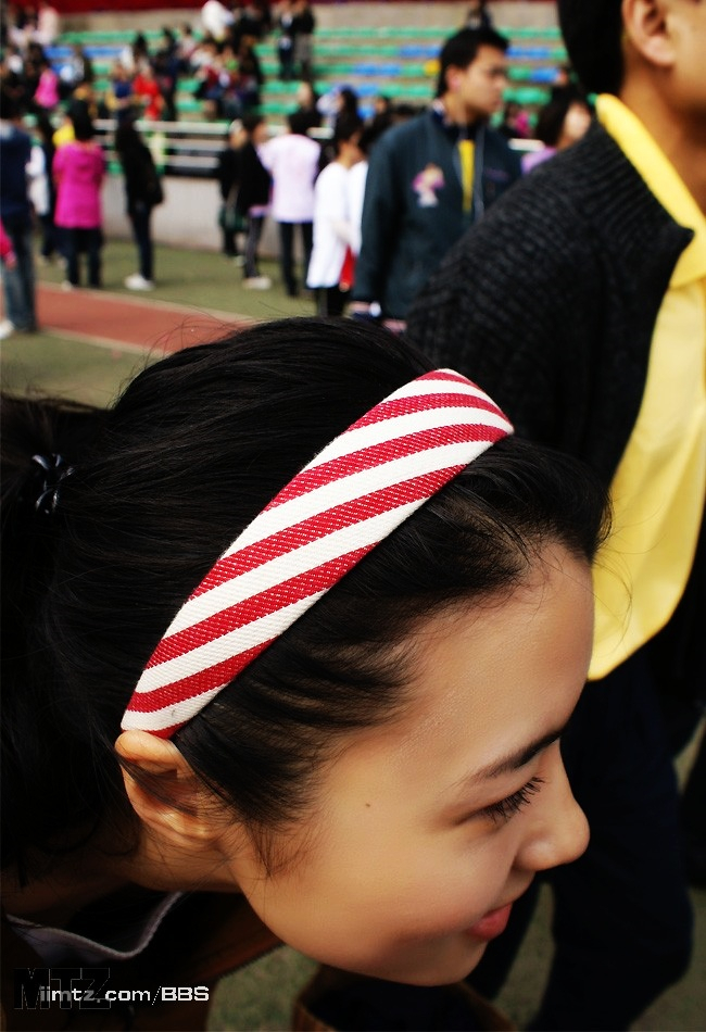 MTZ·美腿志 13辑：大学校场运动美女 1