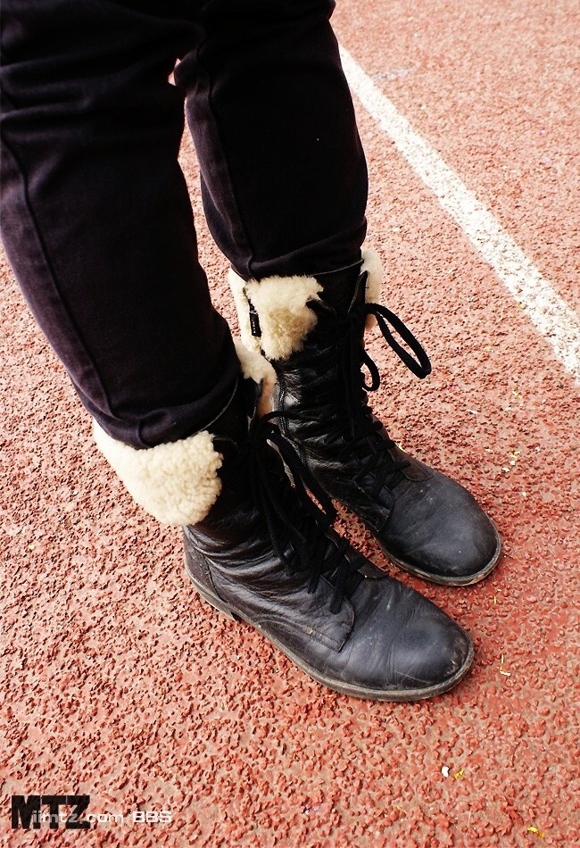 MTZ·美腿志 13辑：大学校场运动美女 1