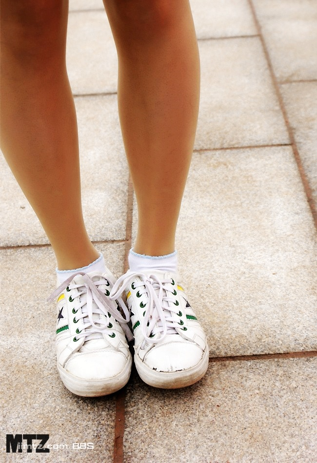 MTZ·美腿志 13辑：大学校场运动美女 1