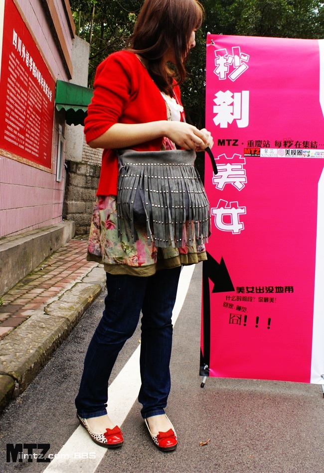 MTZ·美腿志 13辑：大学校场运动美女 1