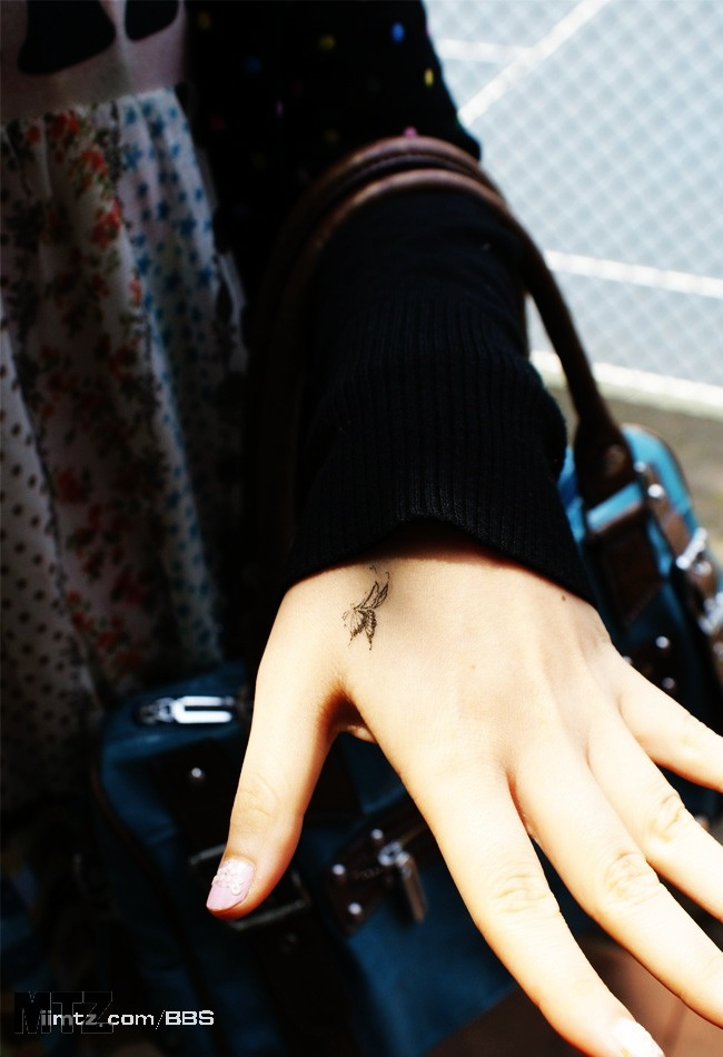 MTZ·美腿志 13辑：大学校场运动美女 2