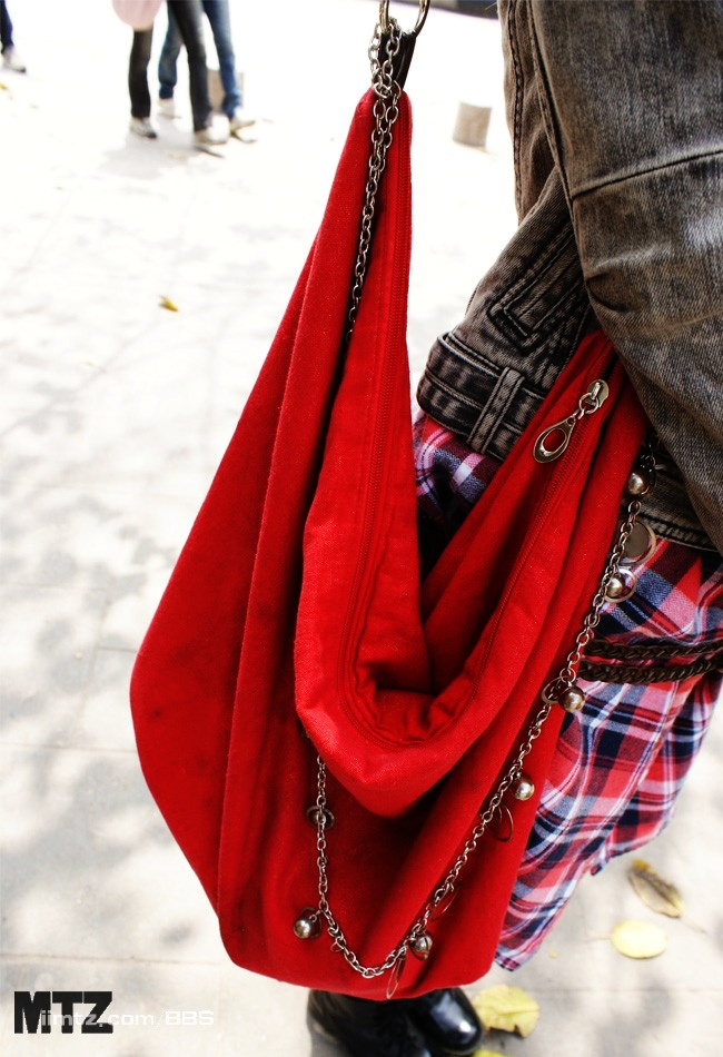 MTZ·美腿志 13辑：大学校场运动美女 2