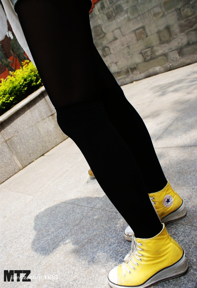 MTZ·美腿志 13辑：大学校场运动美女 2