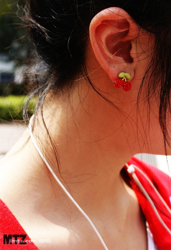 MTZ·美腿志 13辑：大学校场运动美女 2