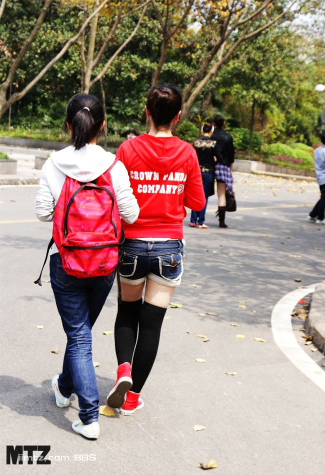 MTZ·美腿志 13辑：大学校场运动美女 2