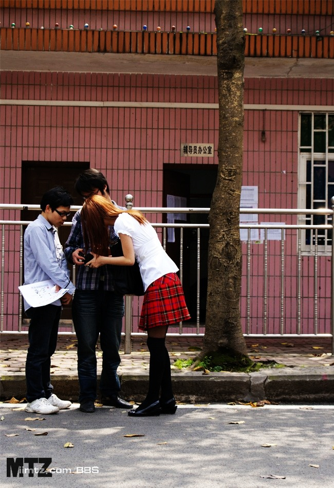 MTZ·美腿志 13辑：大学校场运动美女 2