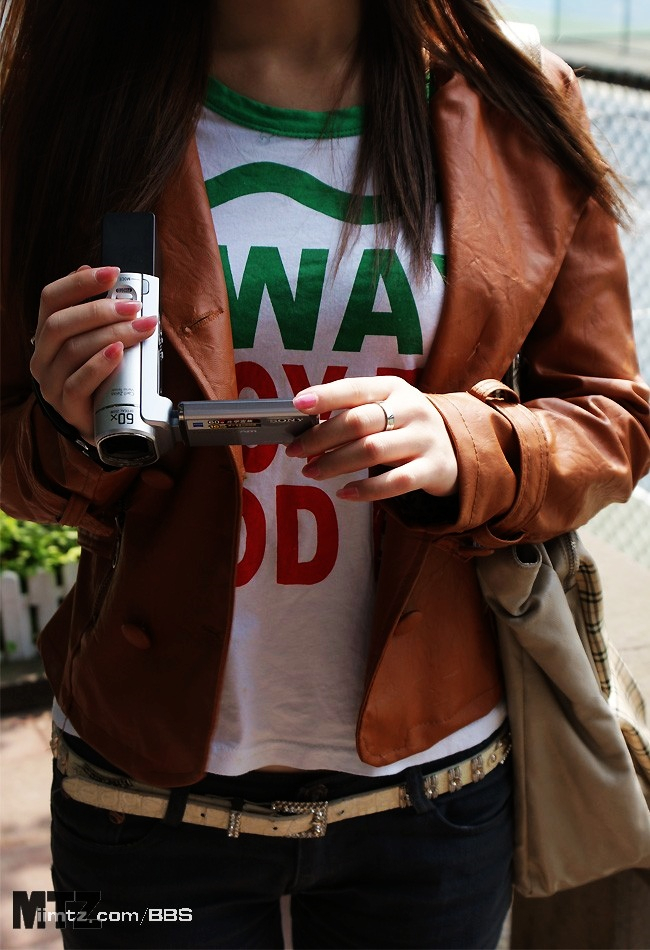 MTZ·美腿志 13辑：大学校场运动美女 2