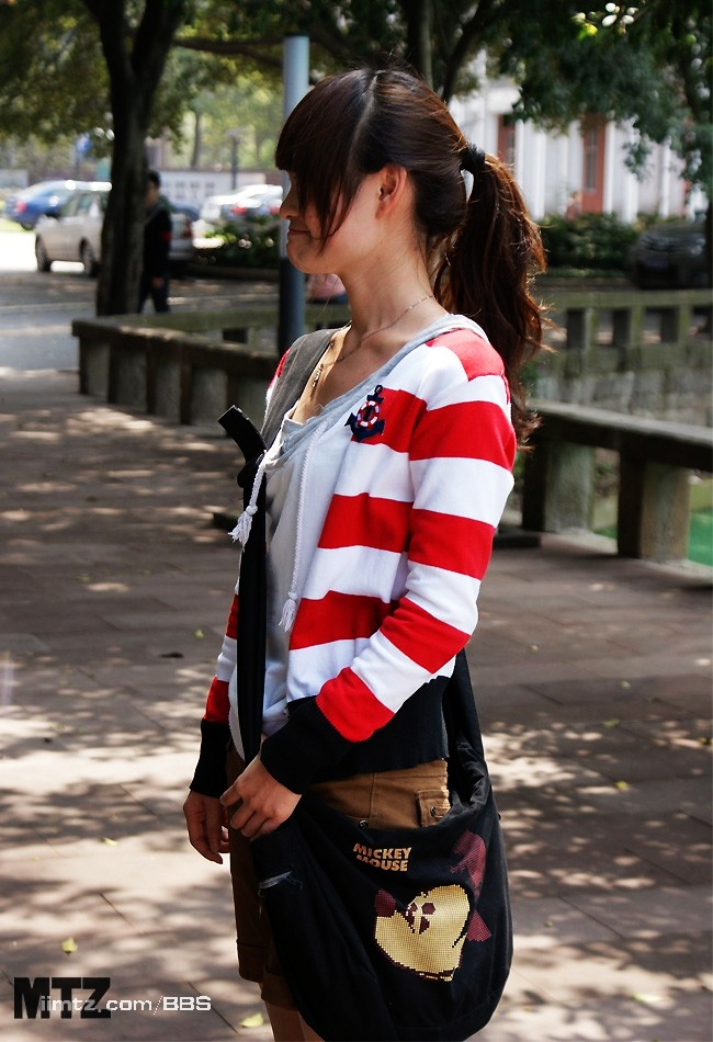 MTZ·美腿志 13辑：大学校场运动美女 2