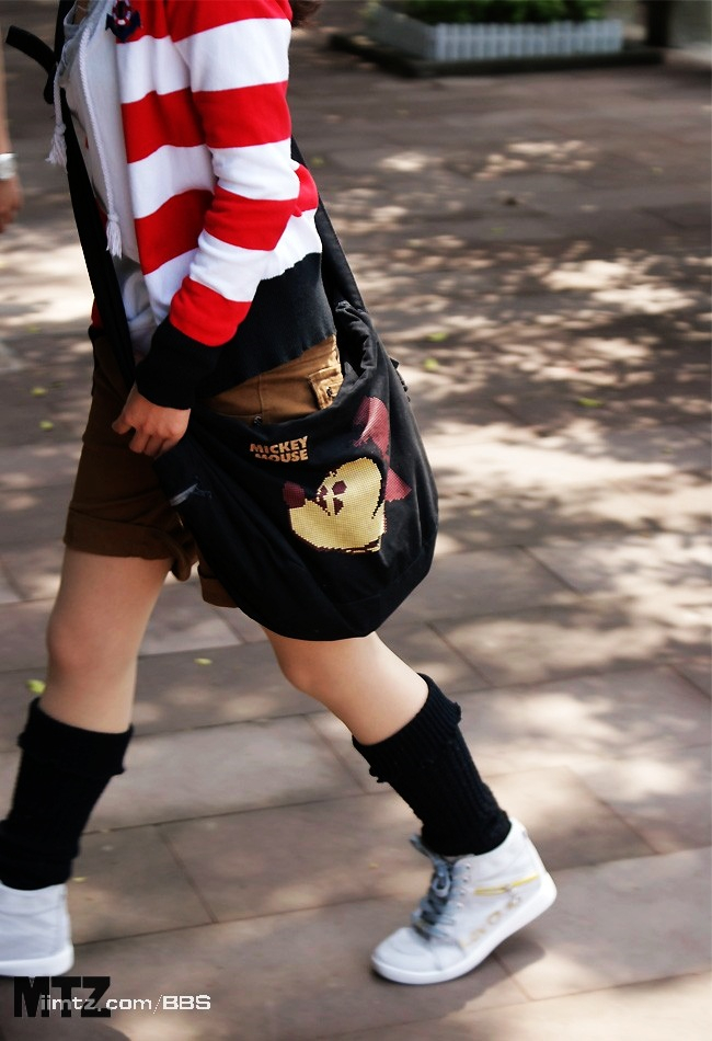 MTZ·美腿志 13辑：大学校场运动美女 2