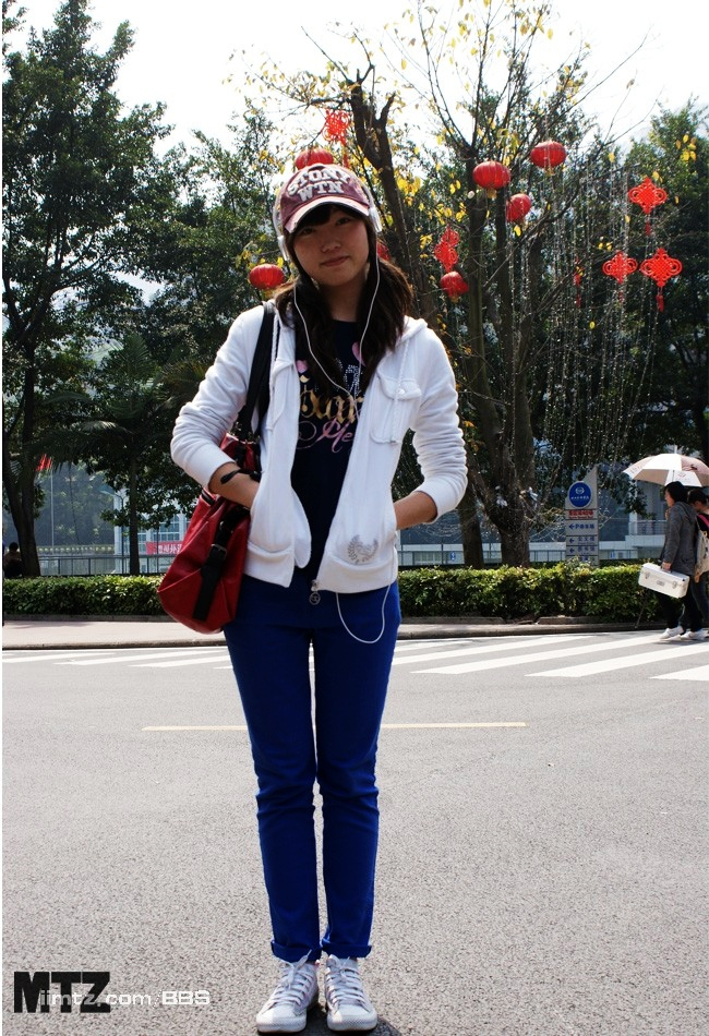 MTZ·美腿志 13辑：大学校场运动美女 2