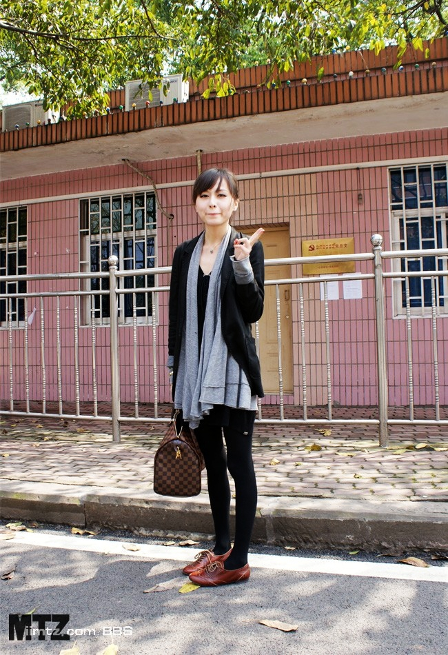 MTZ·美腿志 13辑：大学校场运动美女 2