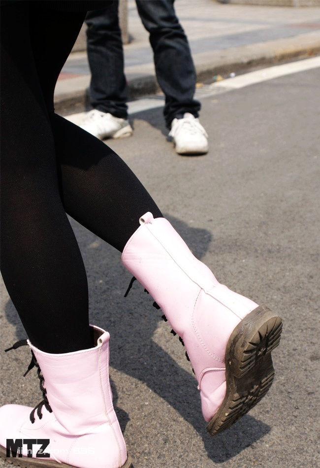 MTZ·美腿志 13辑：大学校场运动美女 2