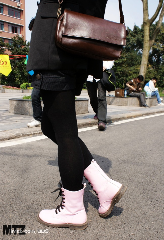 MTZ·美腿志 13辑：大学校场运动美女 2