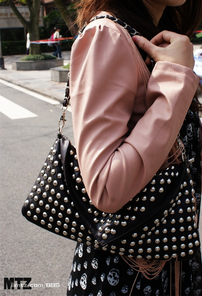 MTZ·美腿志 13辑：大学校场运动美女 2