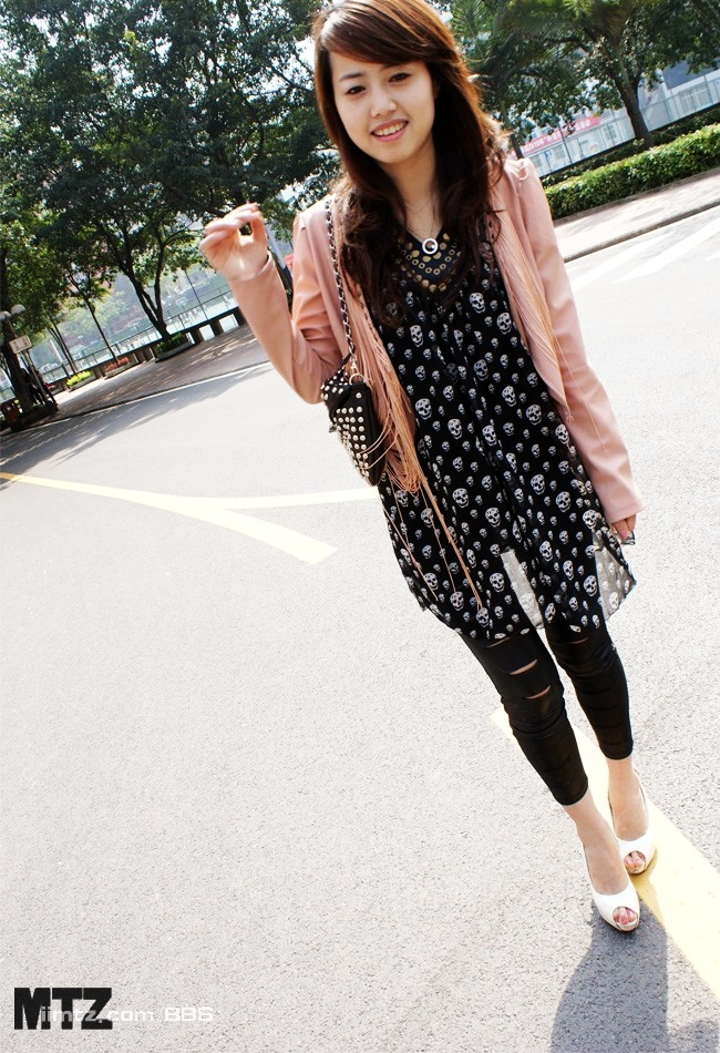MTZ·美腿志 13辑：大学校场运动美女 2