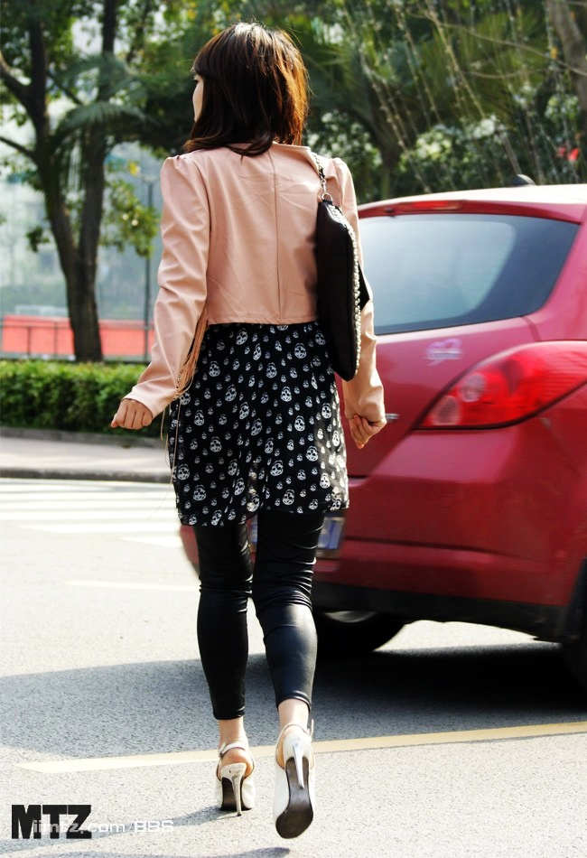 MTZ·美腿志 13辑：大学校场运动美女 2