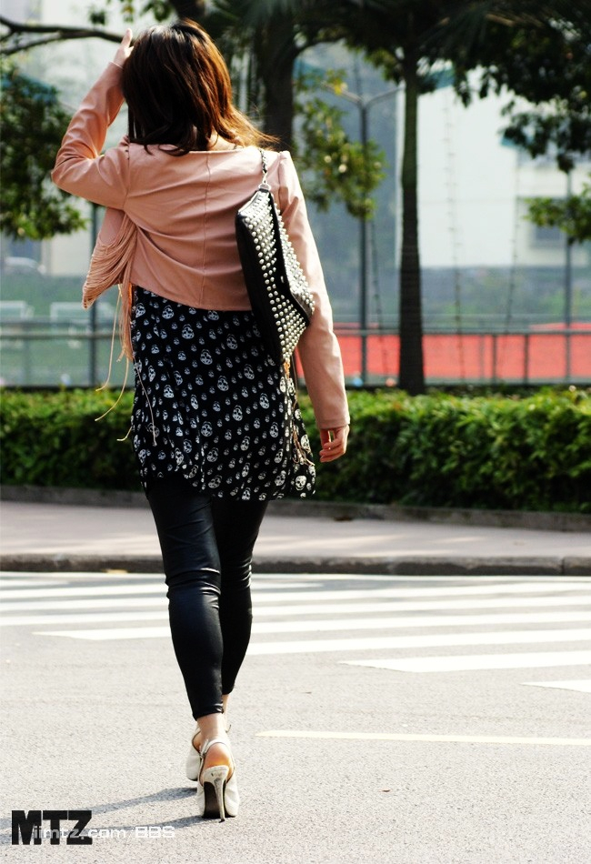 MTZ·美腿志 13辑：大学校场运动美女 2