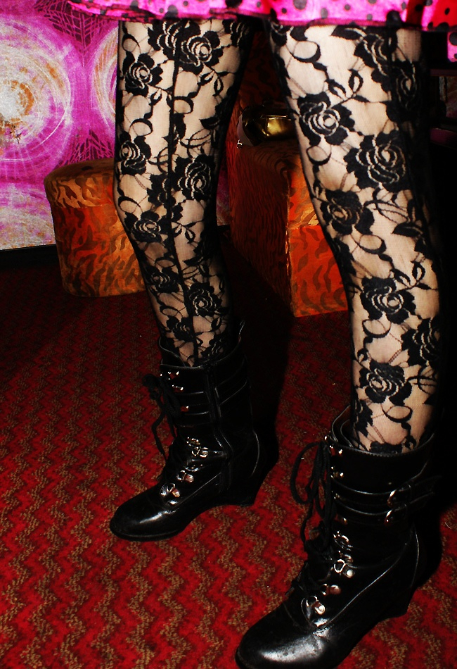 MTZ·美腿志 15辑：KTV芭比快递