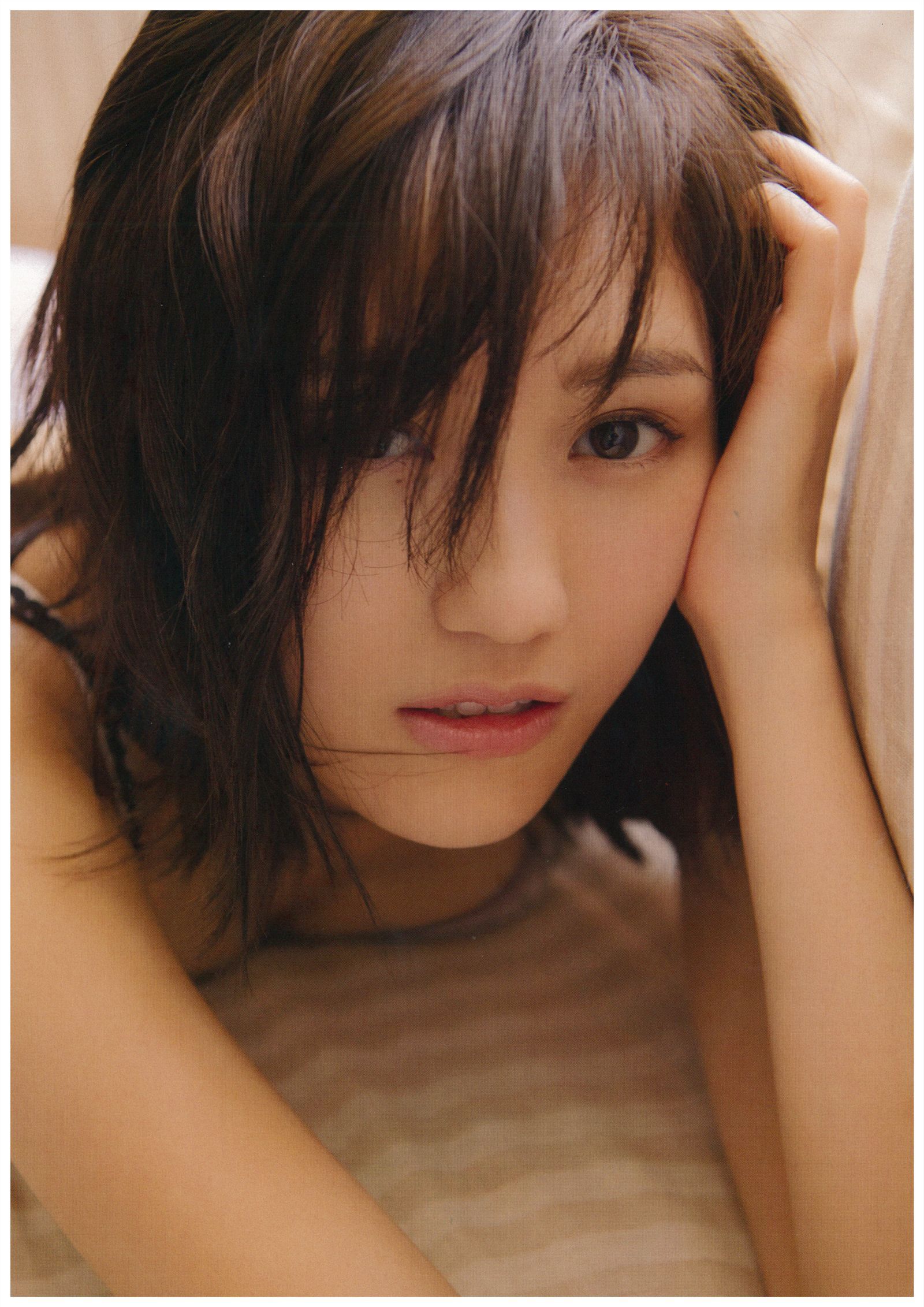 AKB渡辺麻友 《不知不觉中》 裸背福利太赤鸡