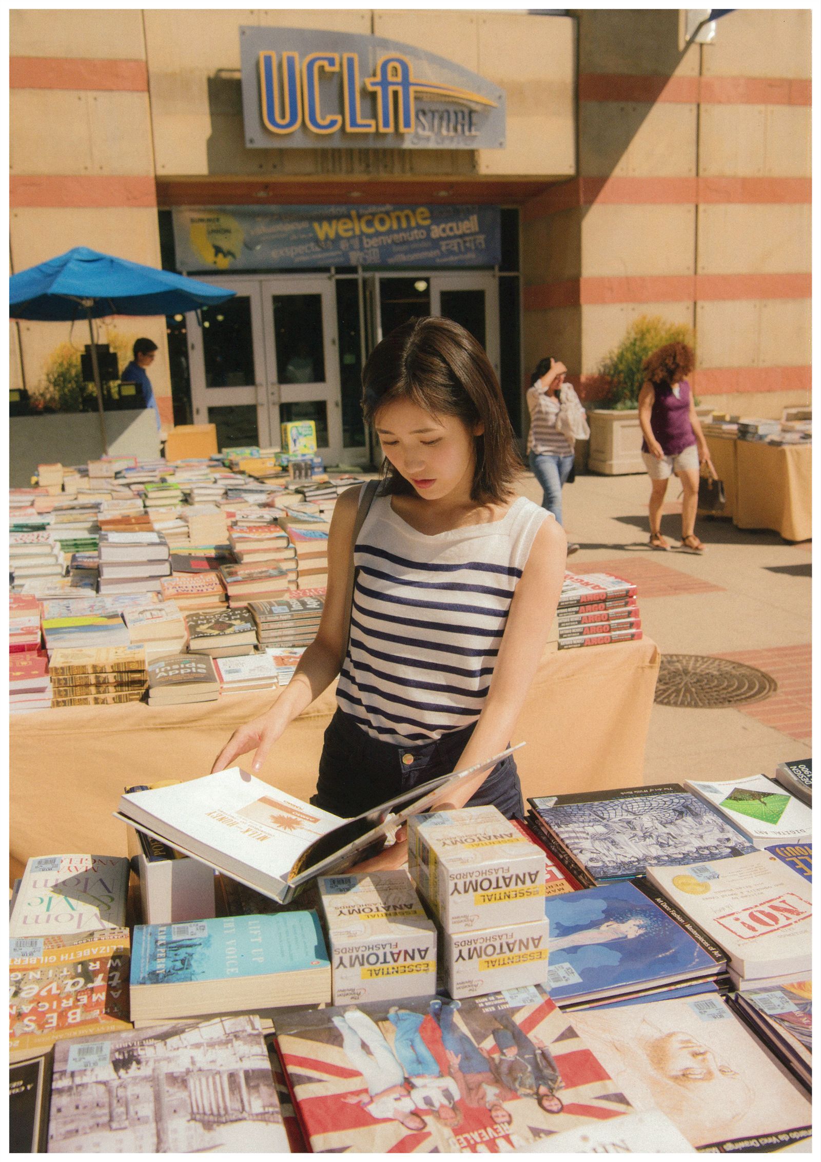 AKB渡辺麻友 《不知不觉中》 裸背福利太赤鸡