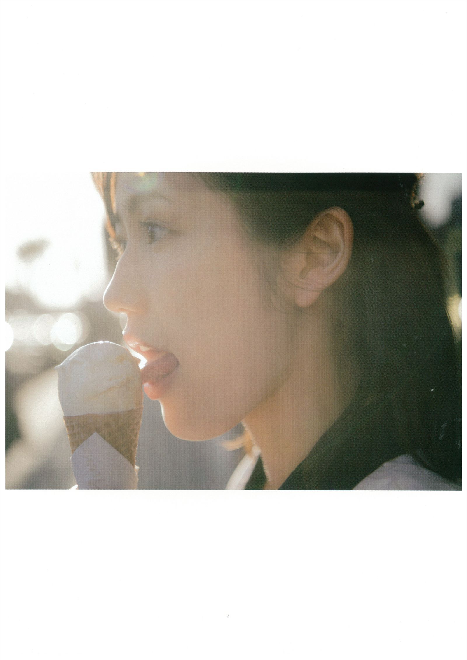 AKB渡辺麻友 《不知不觉中》 裸背福利太赤鸡