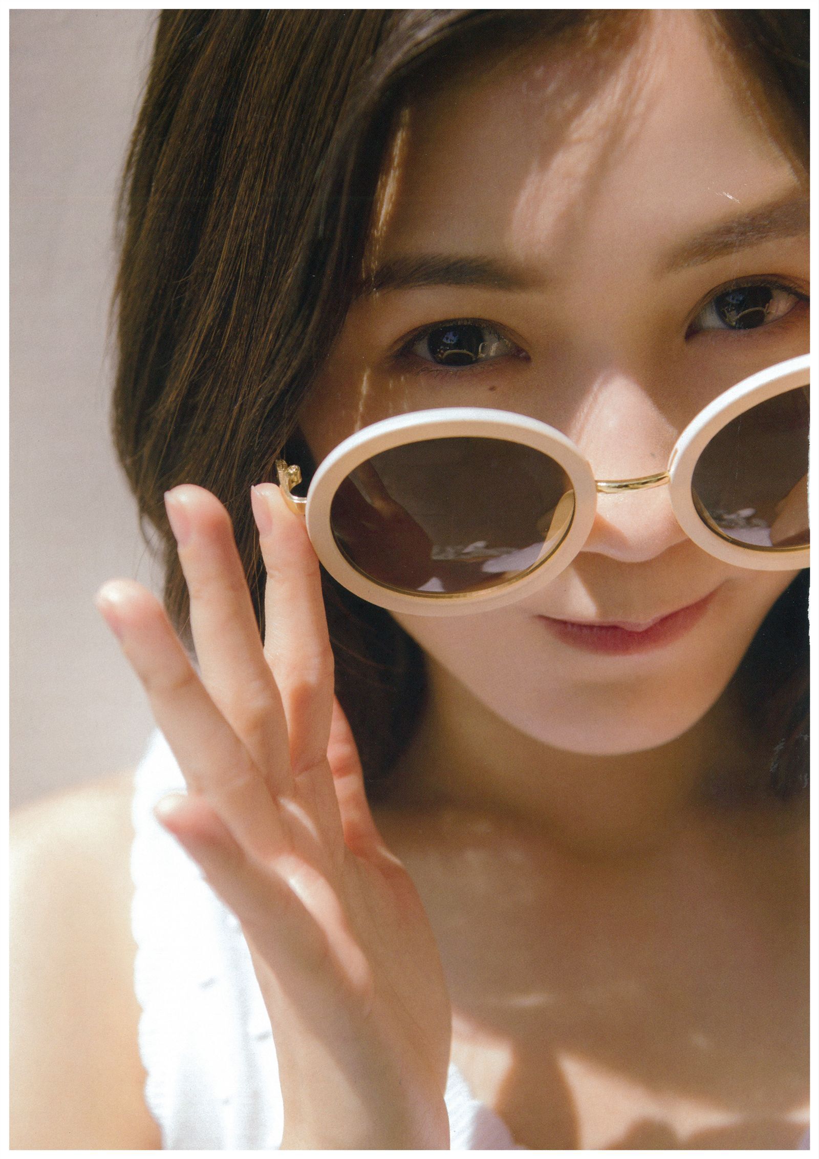 AKB渡辺麻友 《不知不觉中》 裸背福利太赤鸡