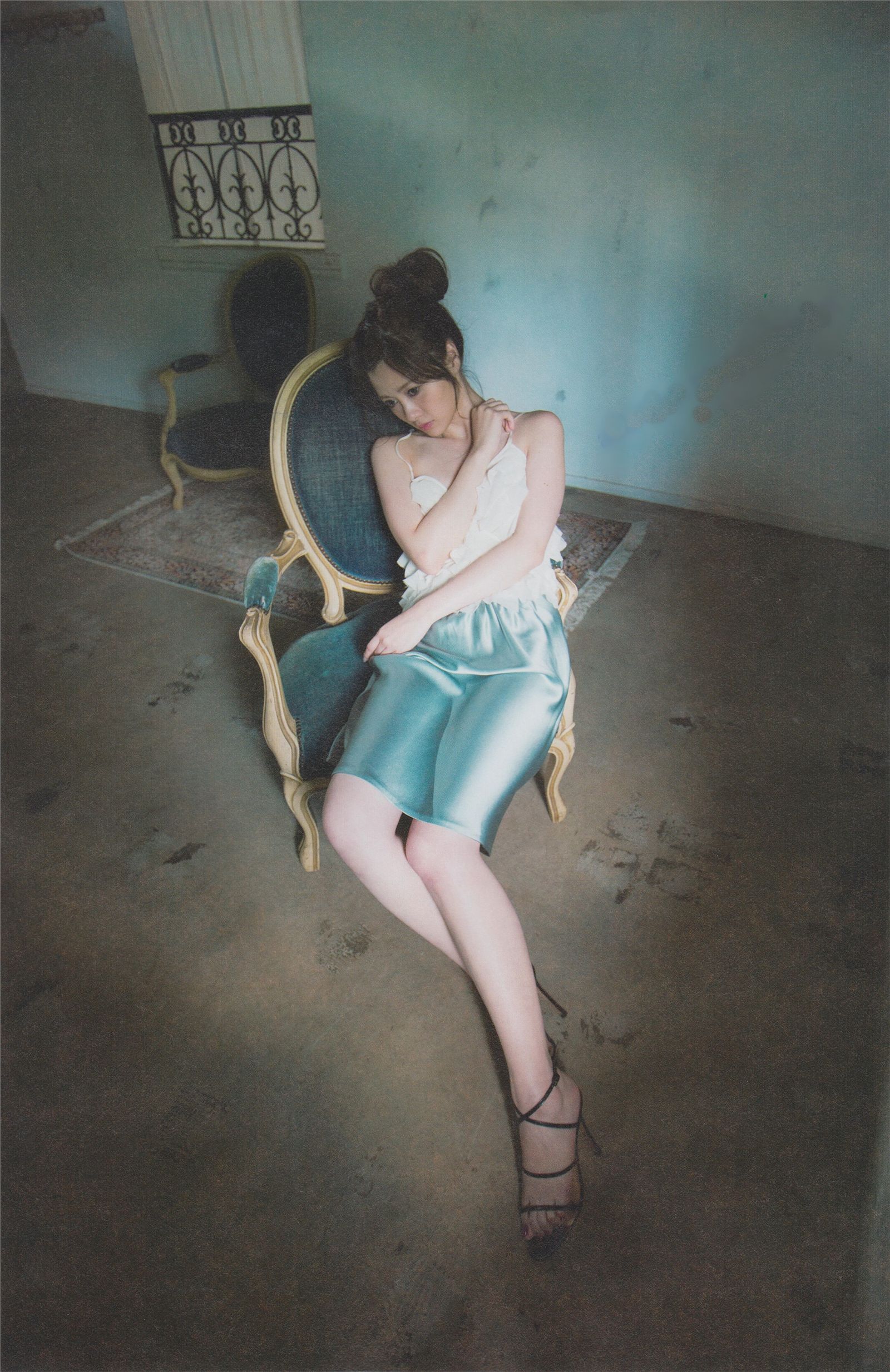 乃木坂46 白石麻衣写真集【清纯な大人】