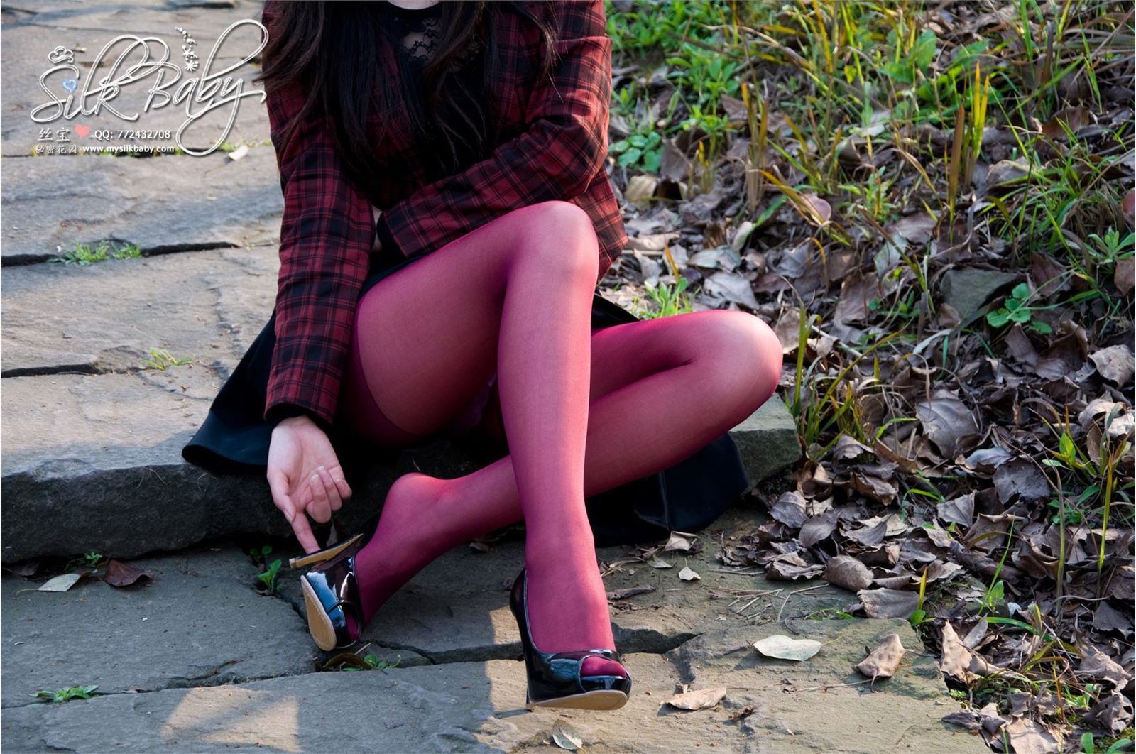 [丝宝VIP]喷血诱惑！紫丝修长美腿  丝宝早期套图