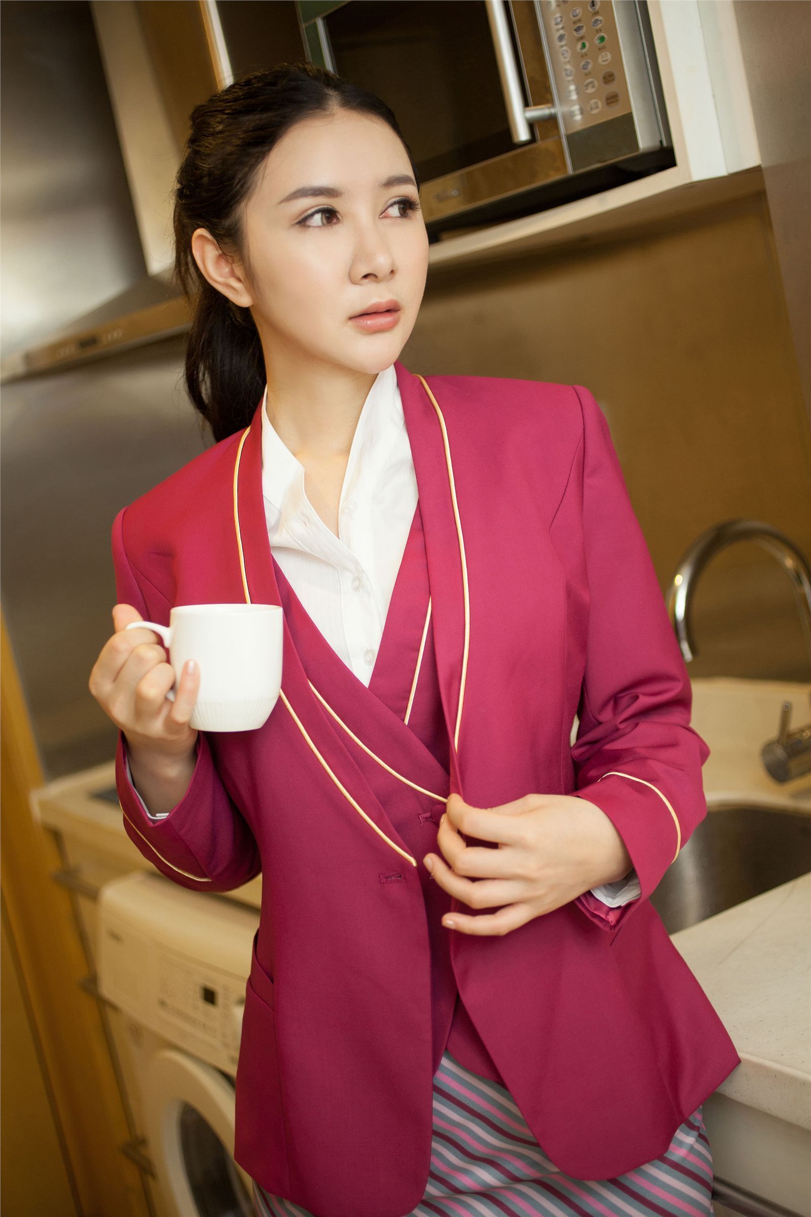 [TGOD推女神] 2014.10.23 顾欣怡 空港迷失 空姐的私生活(上)