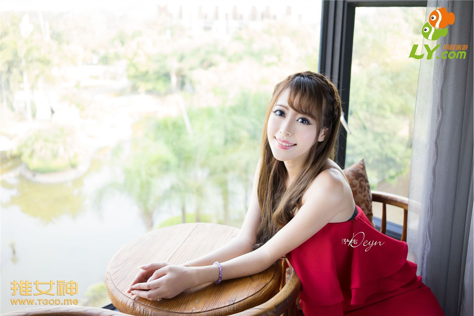 [TGOD推女神] 2014.11.11 王曼妮zZ