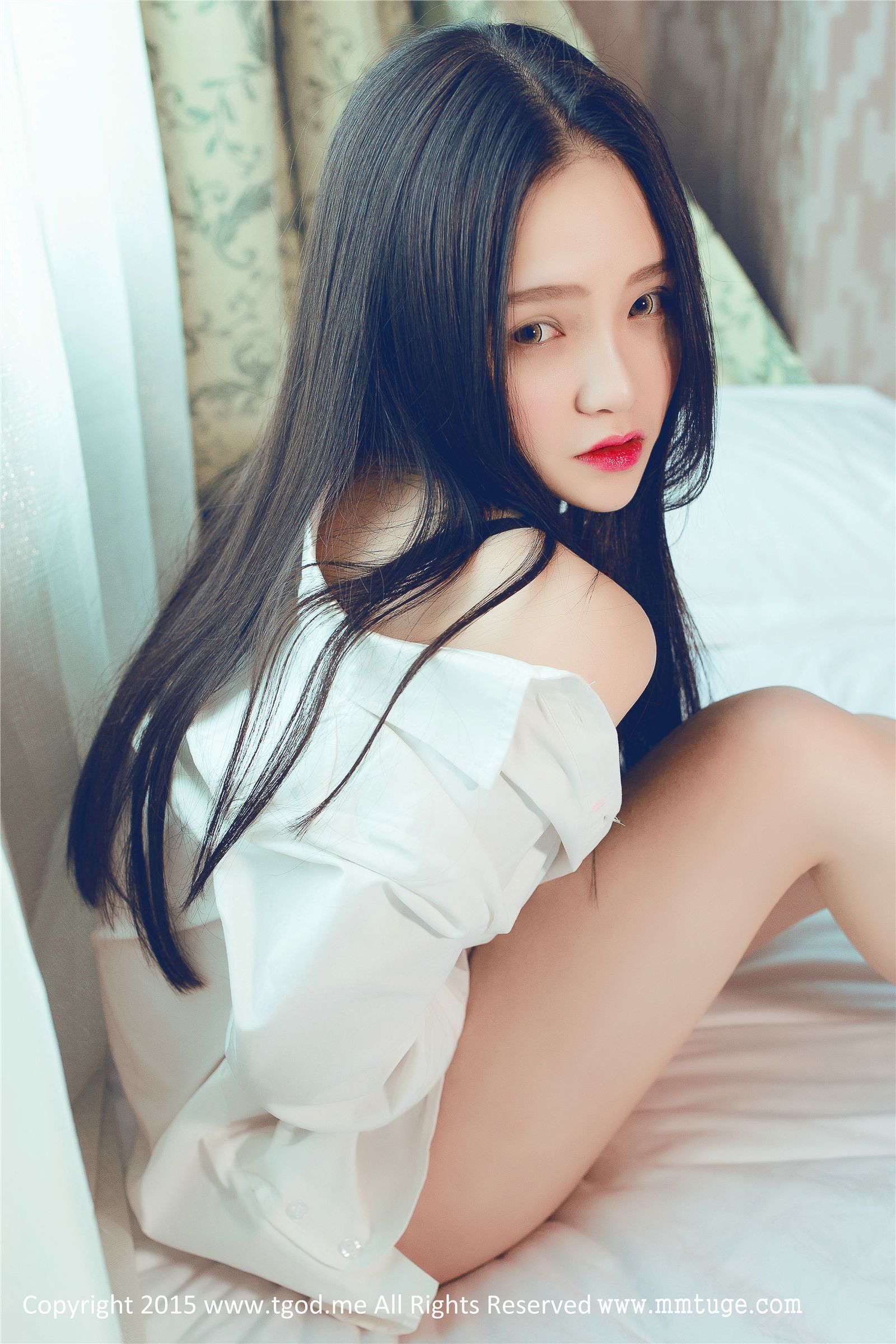 [TGOD推女神] 2015.03.05 皮草VS白衬衣 可爱女神佩佩Cassie私房写真