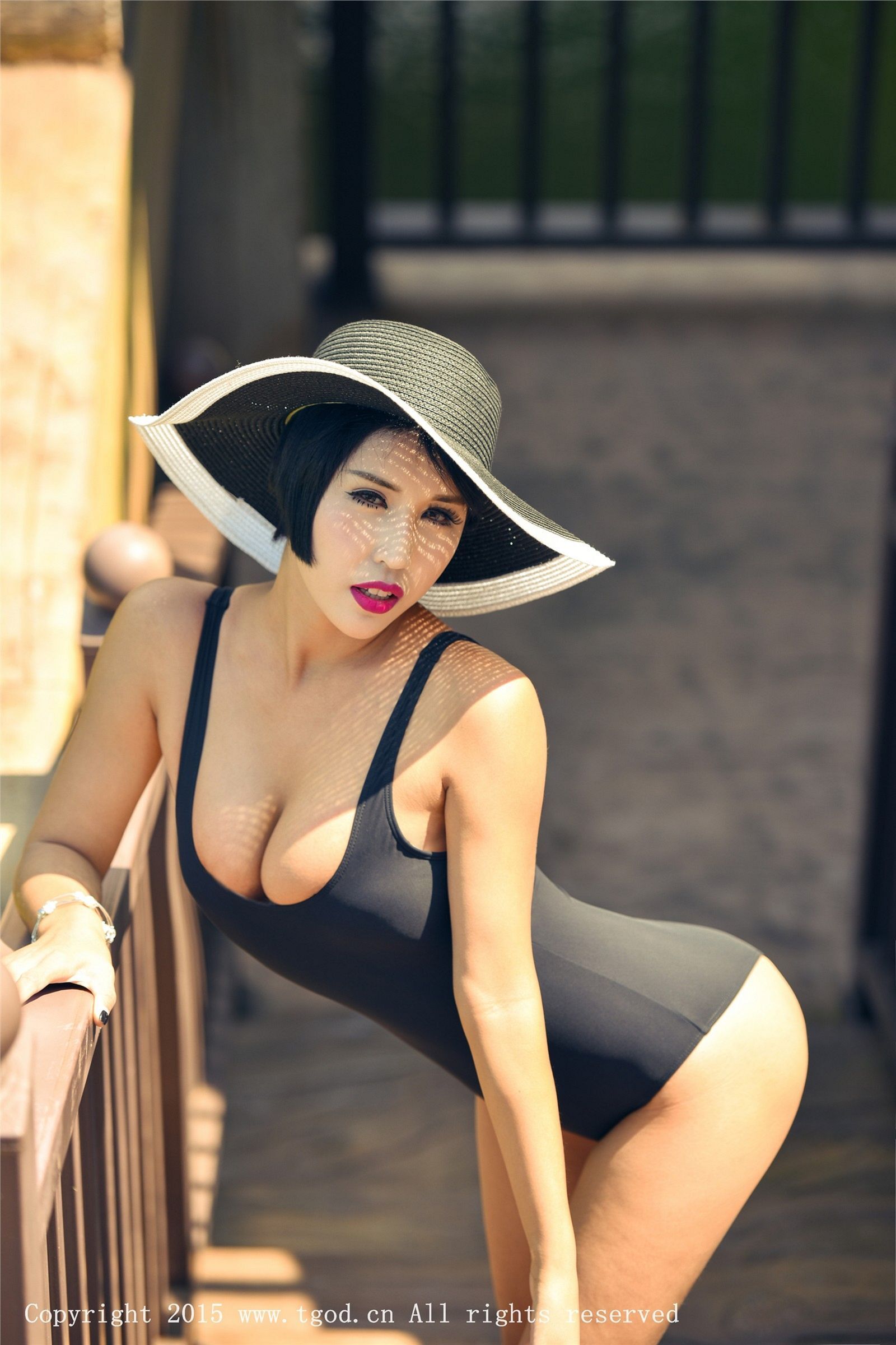 [TGOD推女神] 2015.09.28 云曼旅拍 娜依灵儿 第三刊