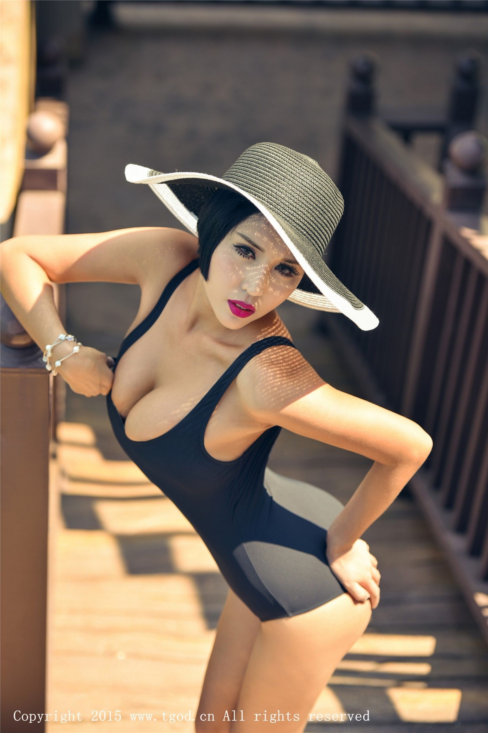 [TGOD推女神] 2015.09.28 云曼旅拍 娜依灵儿 第三刊