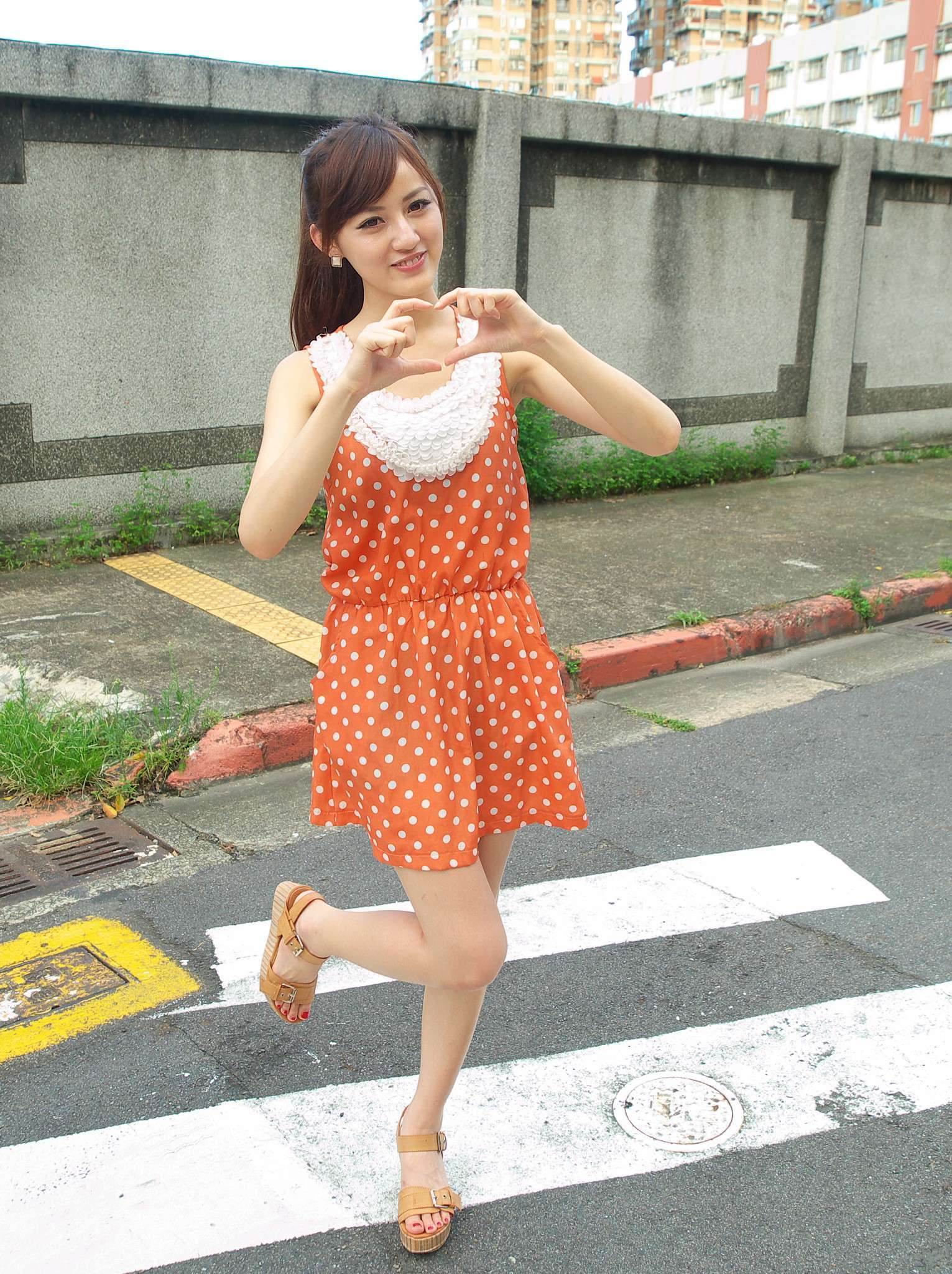 台湾助理主持 - 村村