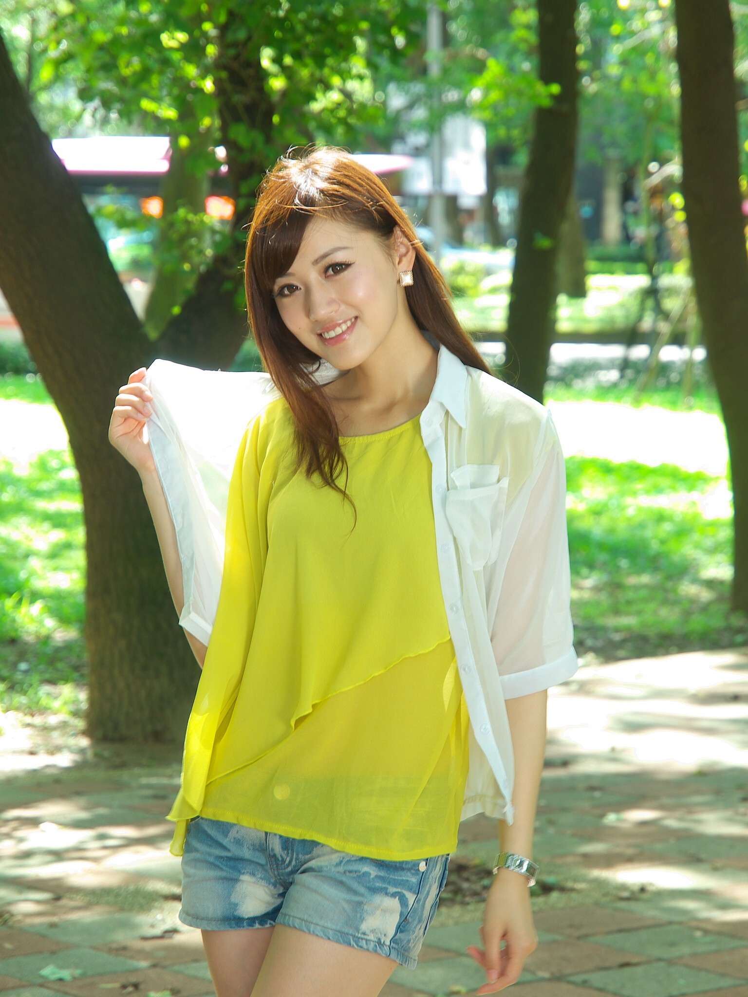 台湾助理主持 - 村村