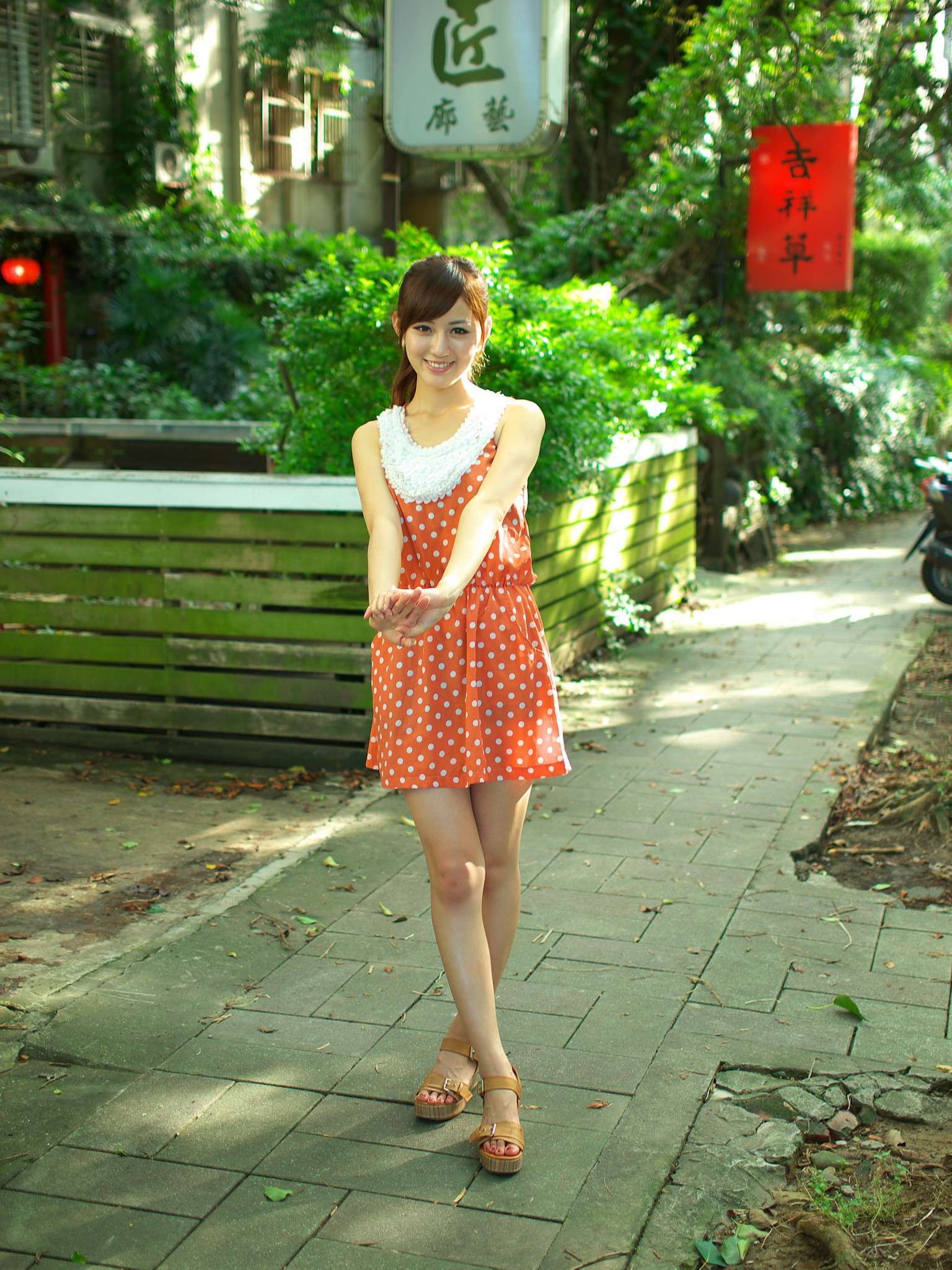 台湾助理主持 - 村村