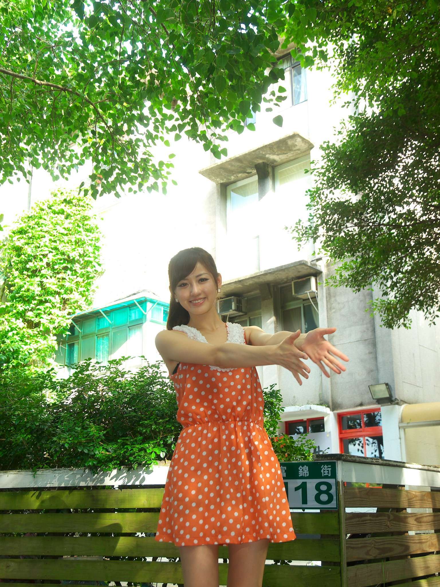 台湾助理主持 - 村村