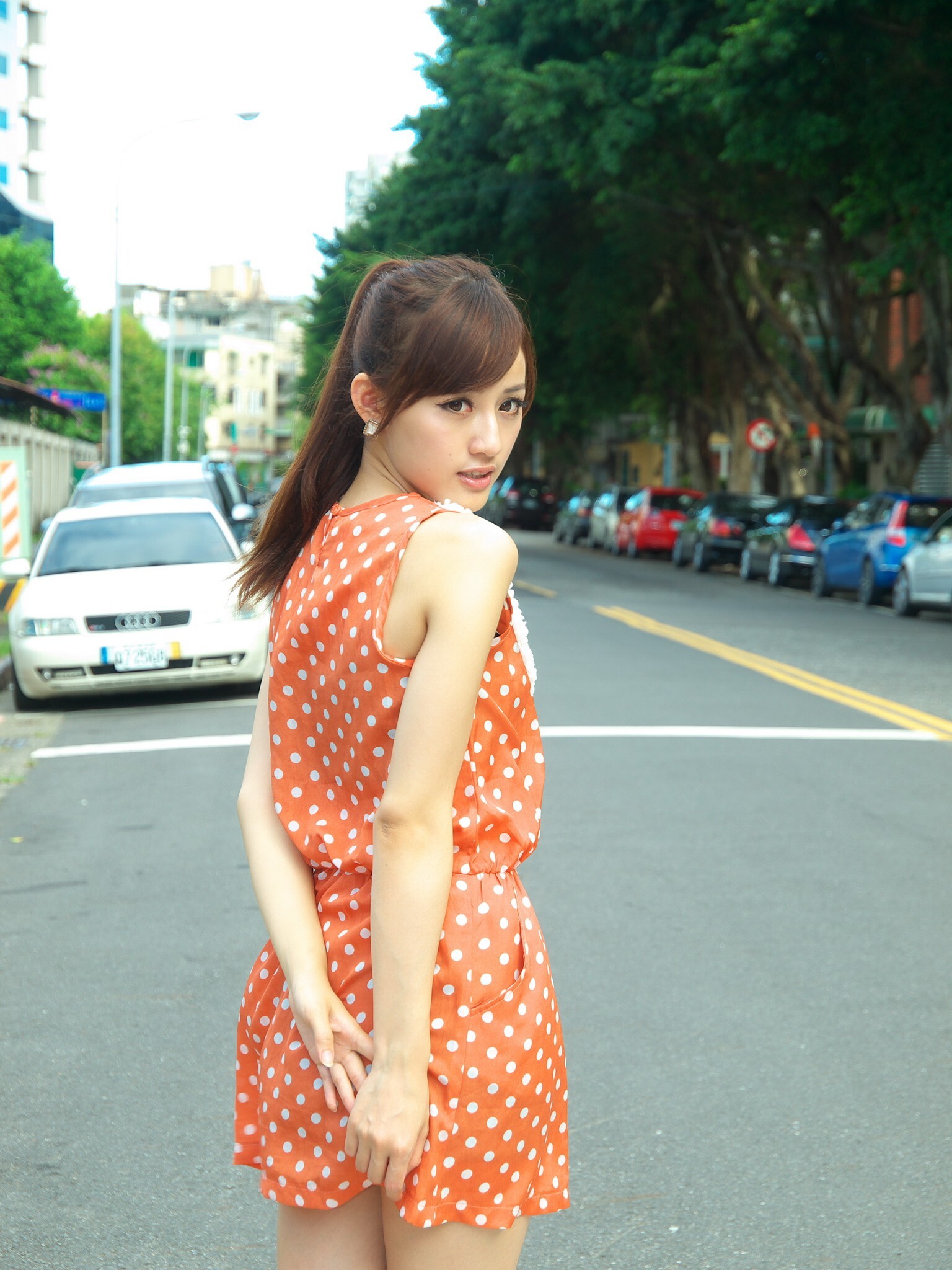 台湾助理主持 - 村村