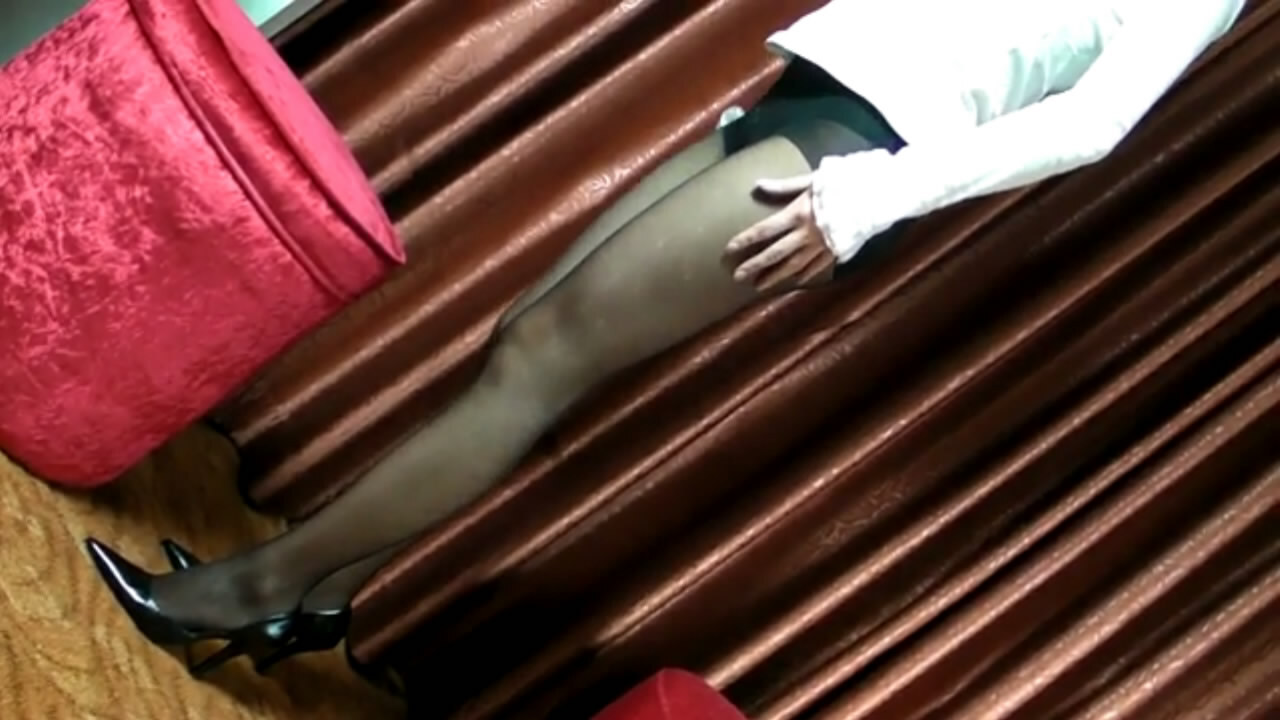 [原味妖妖]妖妖VIP之黑丝黑内翘臀诱惑